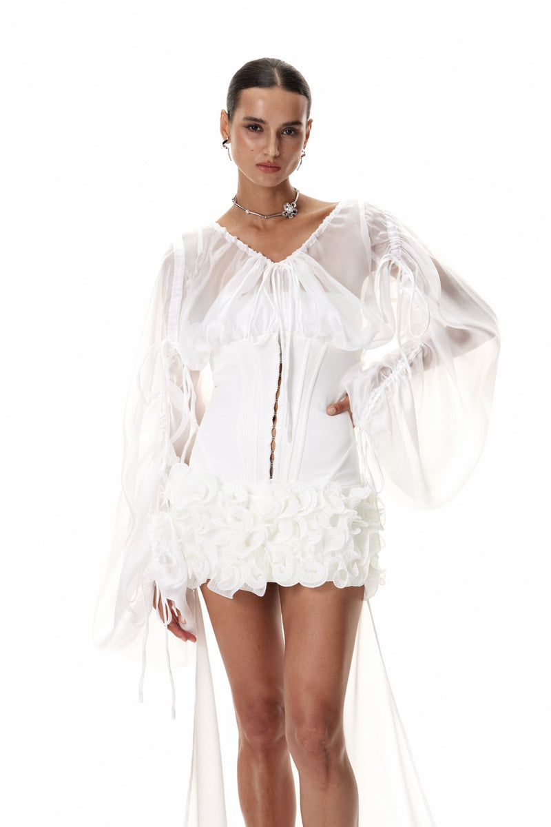 Gracefully Styled Dress for Any Occasion