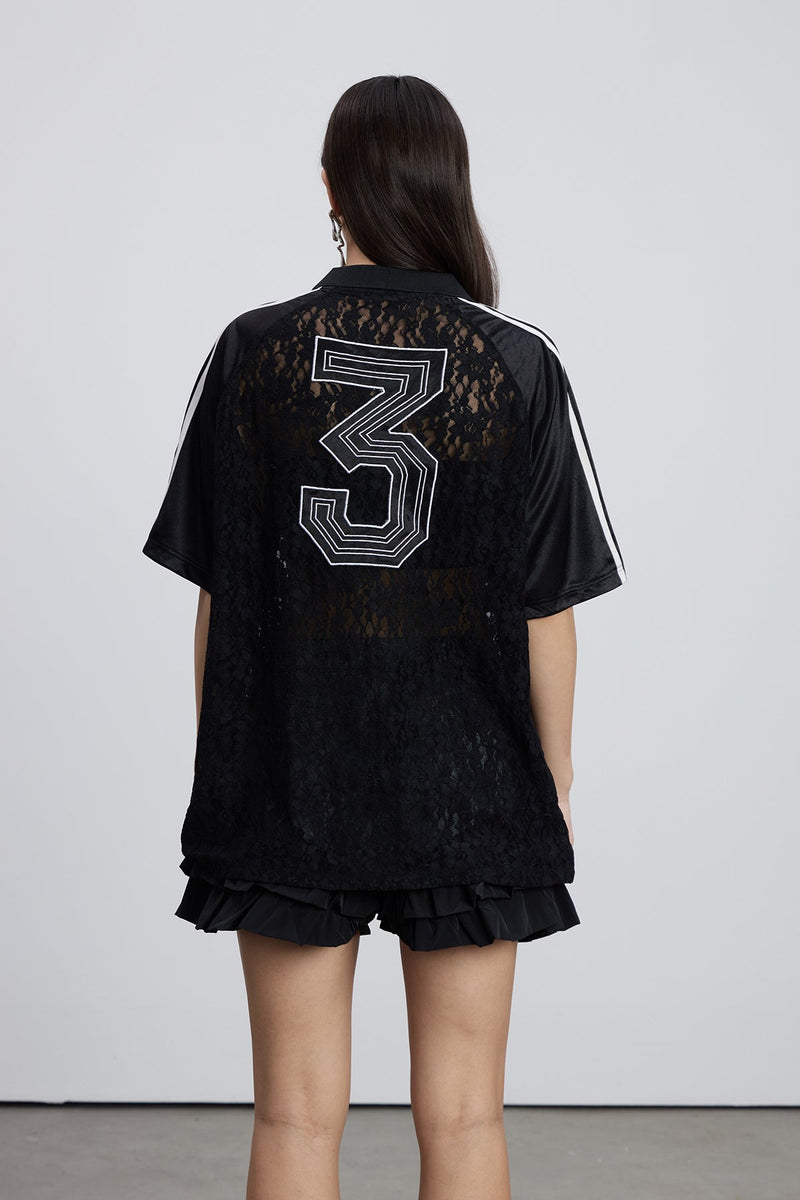 Well Tailored Shirt with a Graceful Silhouette