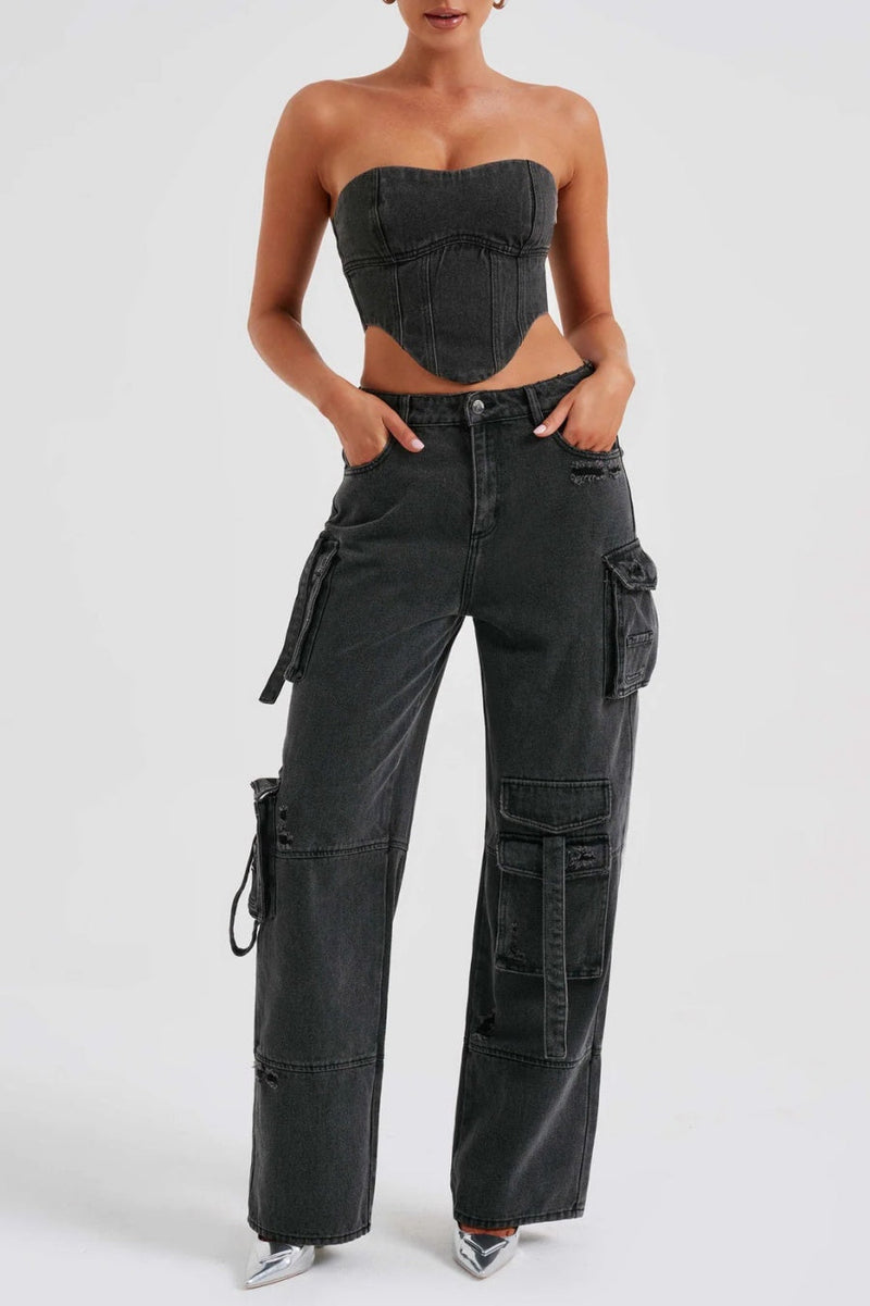 Well Tailored Garment with a Graceful Silhouette
