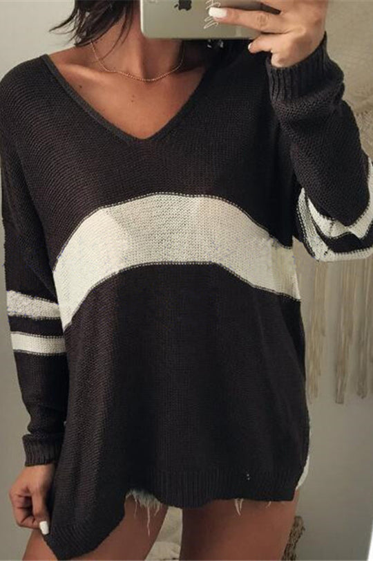 Classic Vintage Sweater with a Flattering Fit