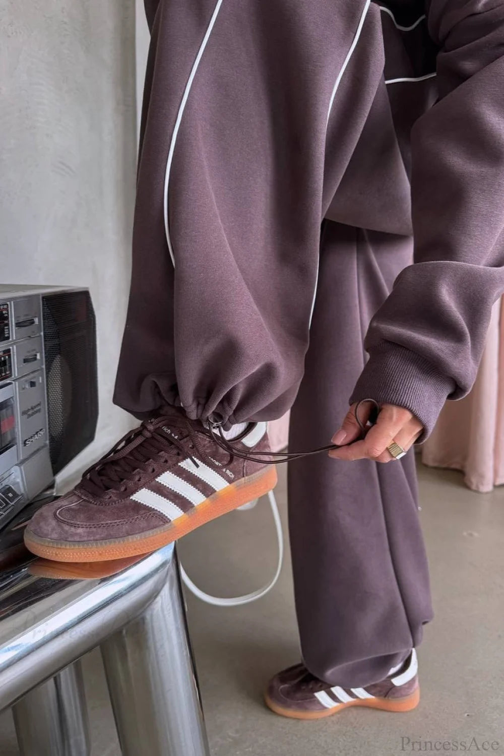 Elegantly Styled Pants for Everyday Wear