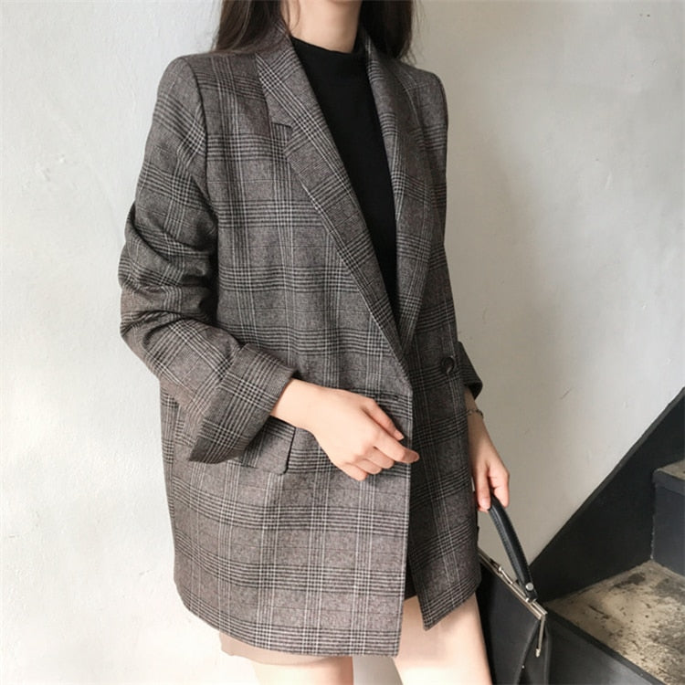 Well Tailored Garment with a Graceful Silhouette