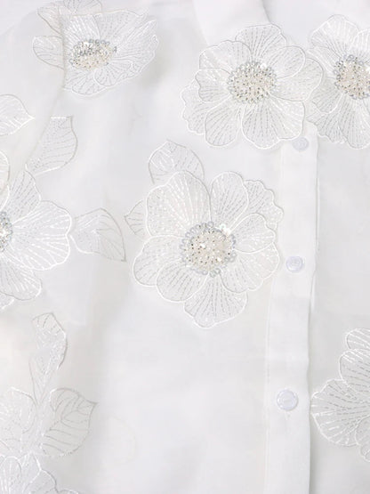 Effortlessly Elegant Blouse with a Timeless Design