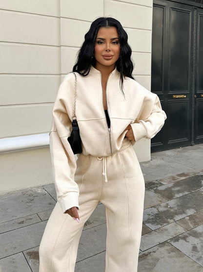 Effortlessly Elegant Cardigan with a Timeless Design