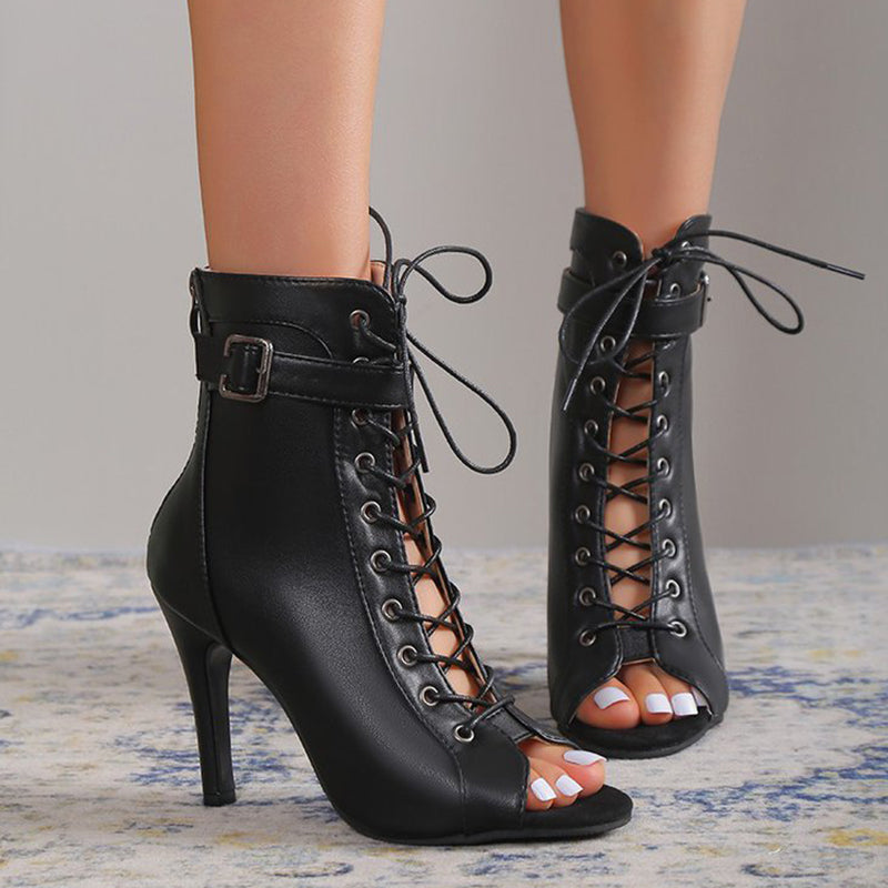 Beautifully Finished Shoes in a Timeless Design