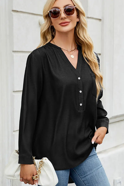 Sophisticated Blouse with a Clean Classic Look