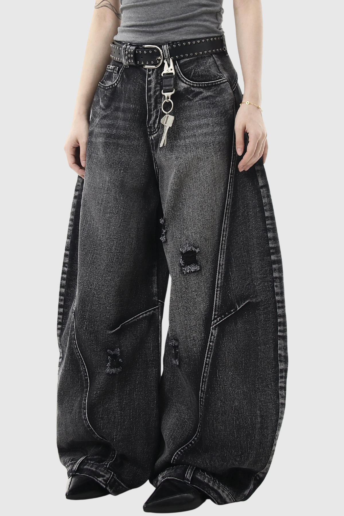 Beautifully Finished Garment in a Timeless Design