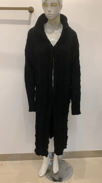 Well Tailored Cardigan with a Graceful Silhouette