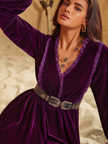 Gracefully Styled Dress for Any Occasion