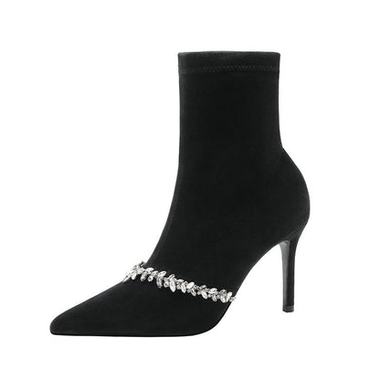 Classic Vintage Boots with a Flattering Fit