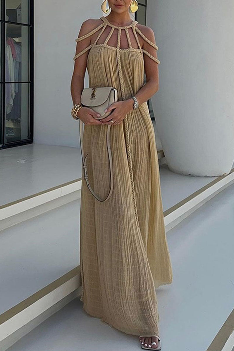 Beautifully Finished Dress in a Timeless Design