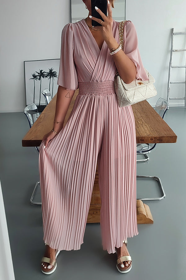 Sophisticated Garment with a Clean Classic Look