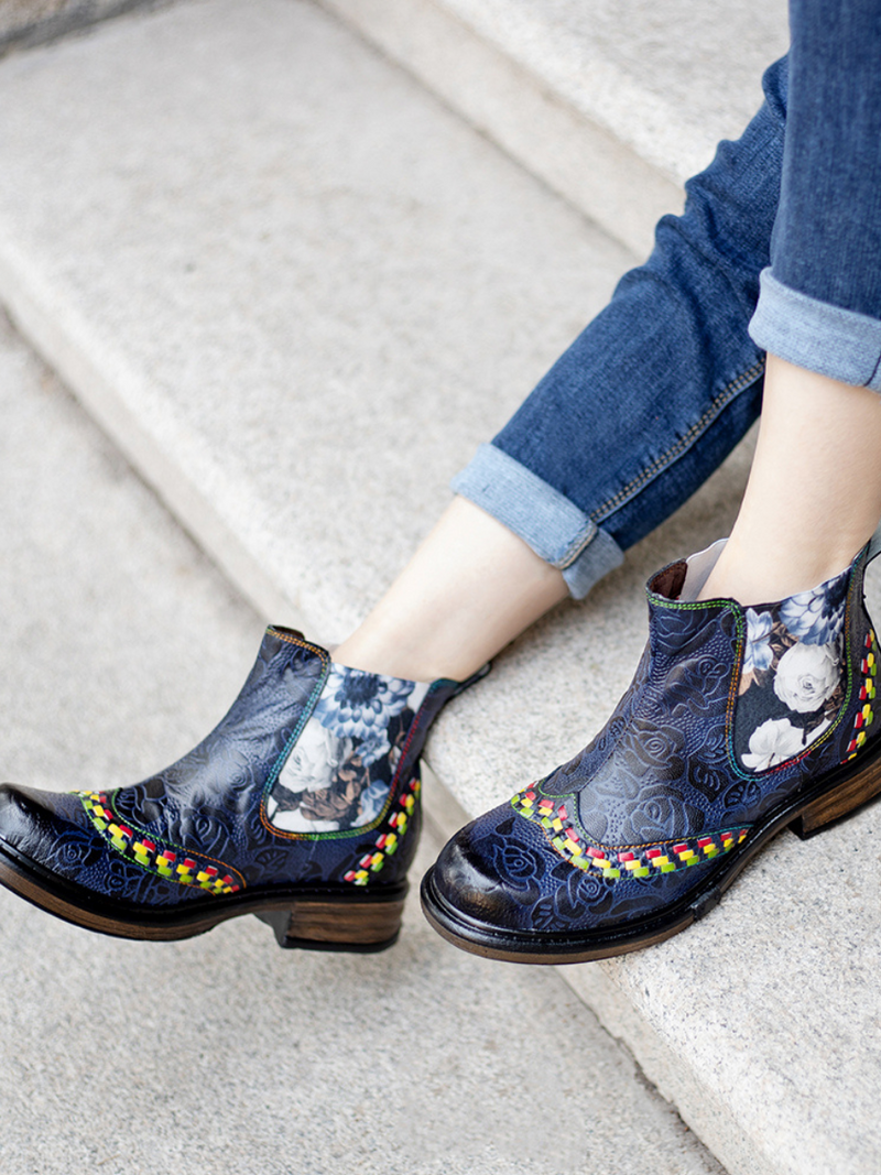Gracefully Styled Boots for Any Occasion