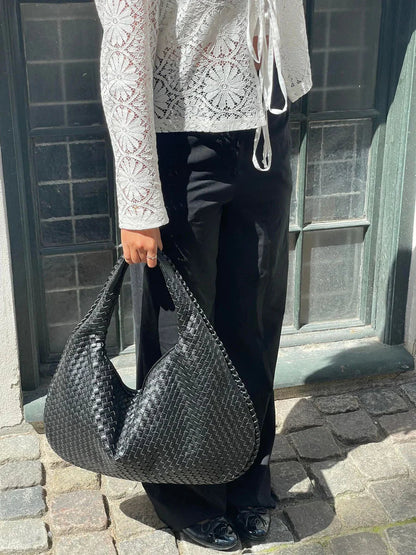 Classic Vintage Bag with a Flattering Fit
