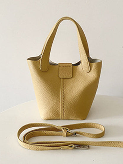 Well Tailored Bag with a Graceful Silhouette
