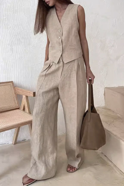 Sophisticated Garment with a Clean Classic Look
