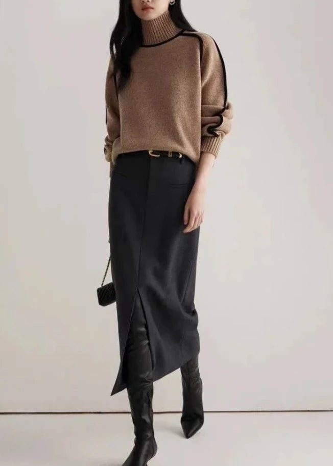 Effortlessly Elegant Sweater with a Timeless Design