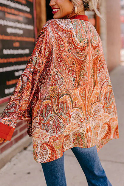 Well Tailored Blouse with a Graceful Silhouette