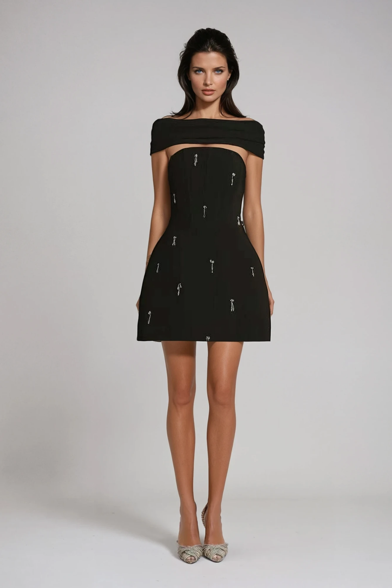 Gracefully Styled Dress for Any Occasion