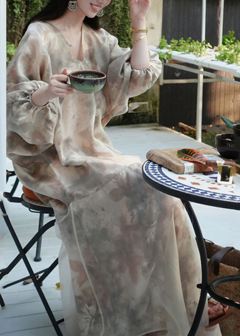A Vintage Style Dress with Delicate Timeless Details