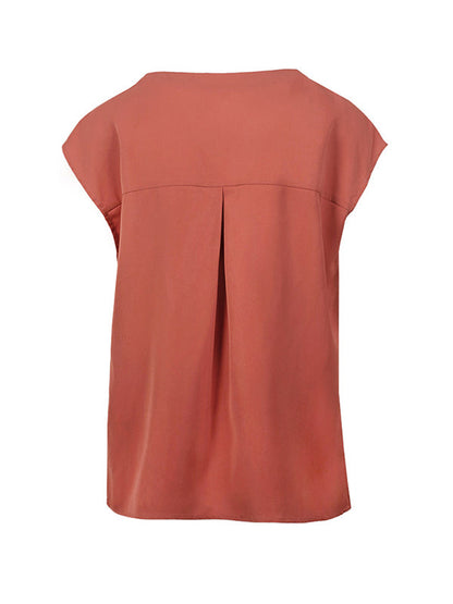 Classic Vintage Blouse with a Flattering Fit