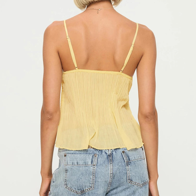 Effortlessly Elegant Top with a Timeless Design