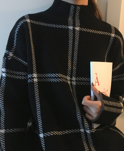 Beautifully Finished Sweater in a Timeless Design