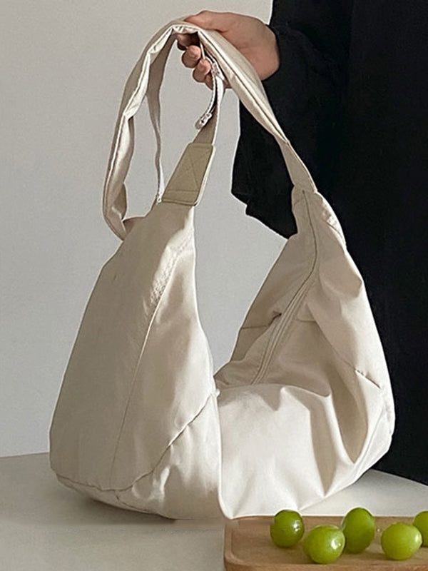 Gracefully Styled Bag for Any Occasion