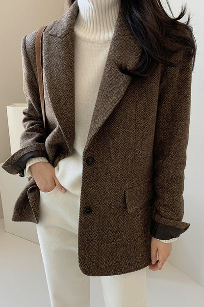 Gracefully Styled Garment for Any Occasion