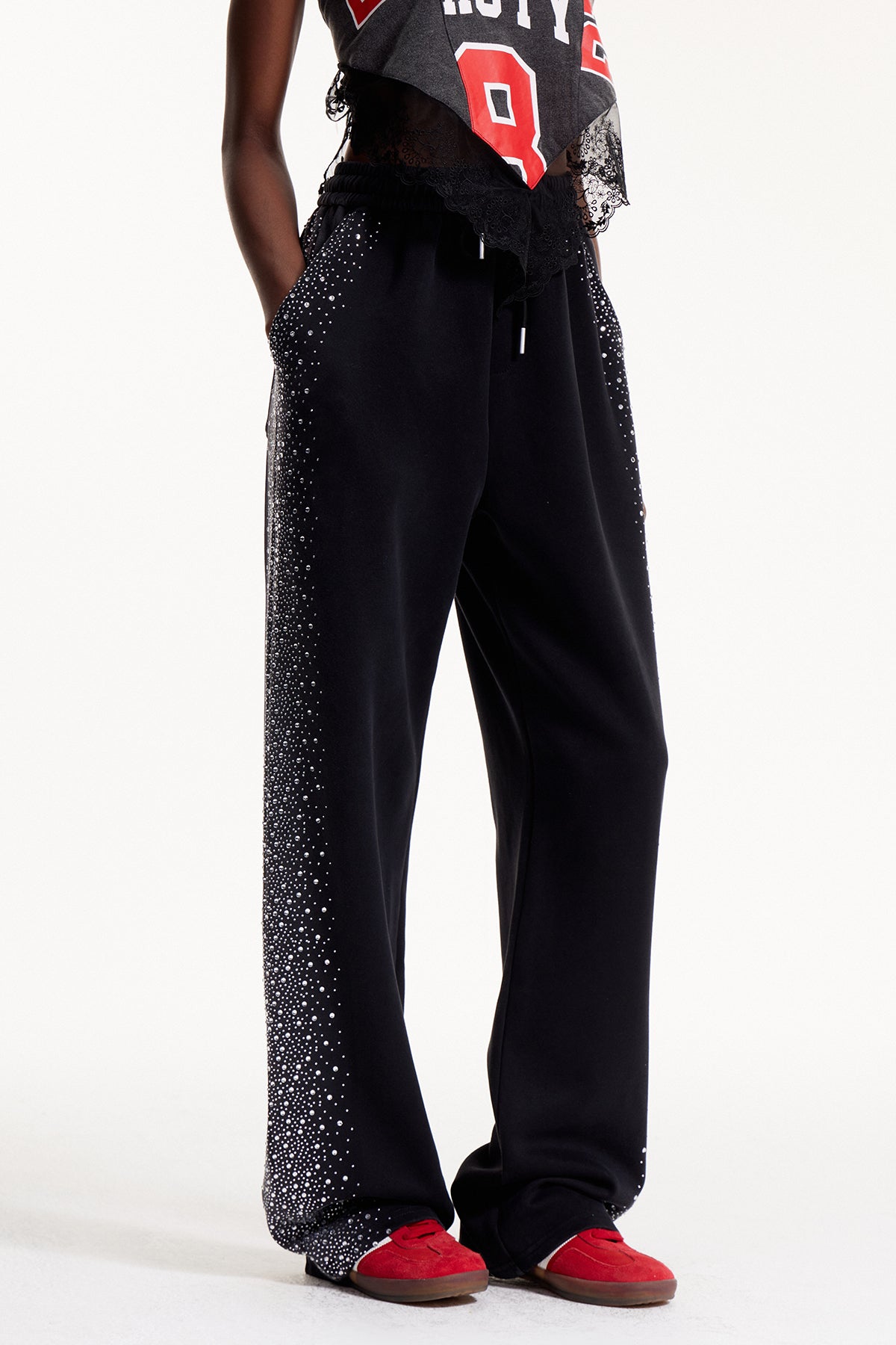 Gracefully Styled Pants for Any Occasion