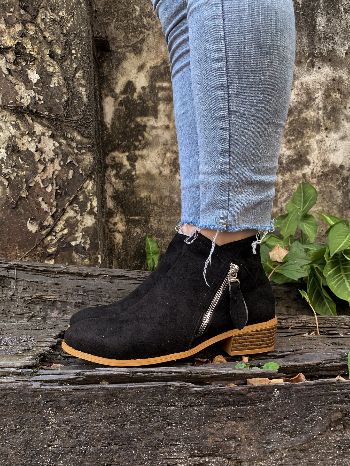 Polished Boots with an Effortless Classic Look