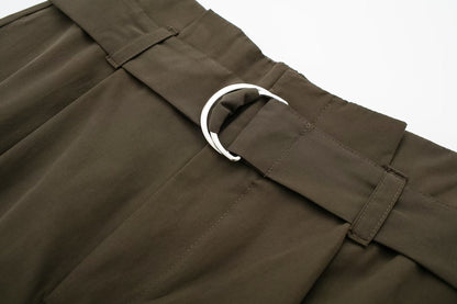 Elegantly Styled Pants for Everyday Wear