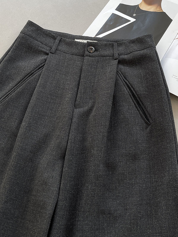 Well Tailored Pants with a Graceful Silhouette