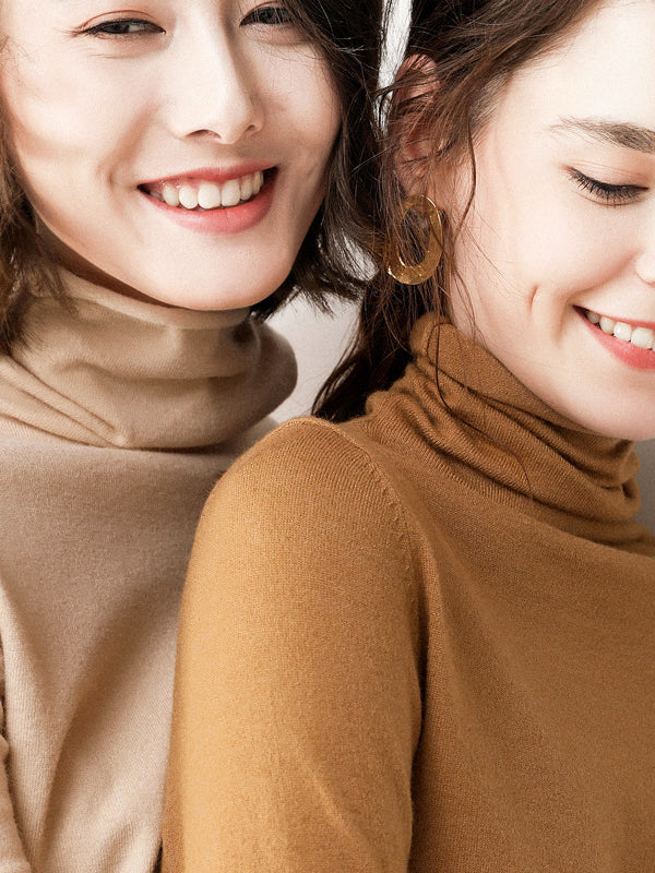 Classic Vintage Sweater with a Flattering Fit