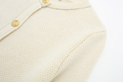 Beautifully Finished Coat in a Timeless Design
