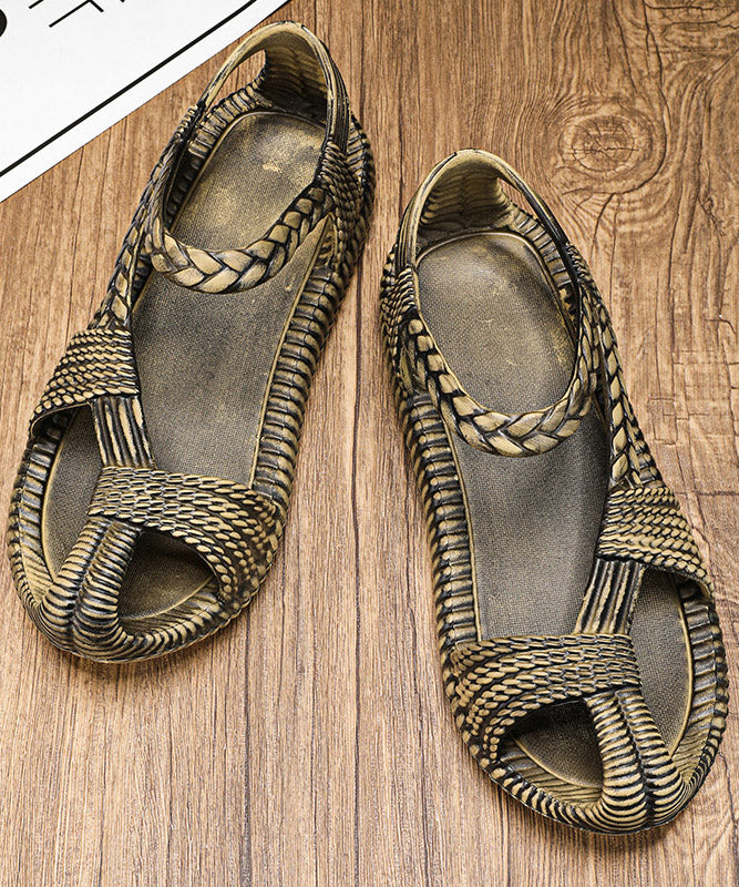 Effortlessly Elegant Sandals with a Timeless Design
