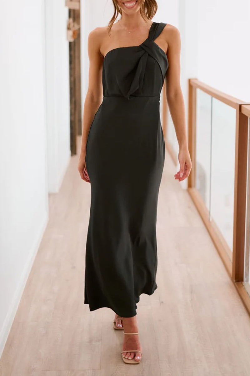 Effortlessly Elegant Dress with a Timeless Design