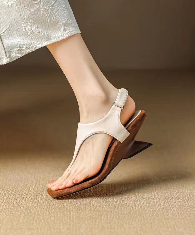 Classic Vintage Sandals with a Flattering Fit