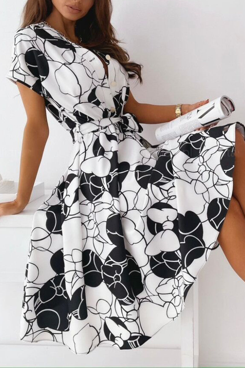 Sophisticated Dress with a Clean Classic Look