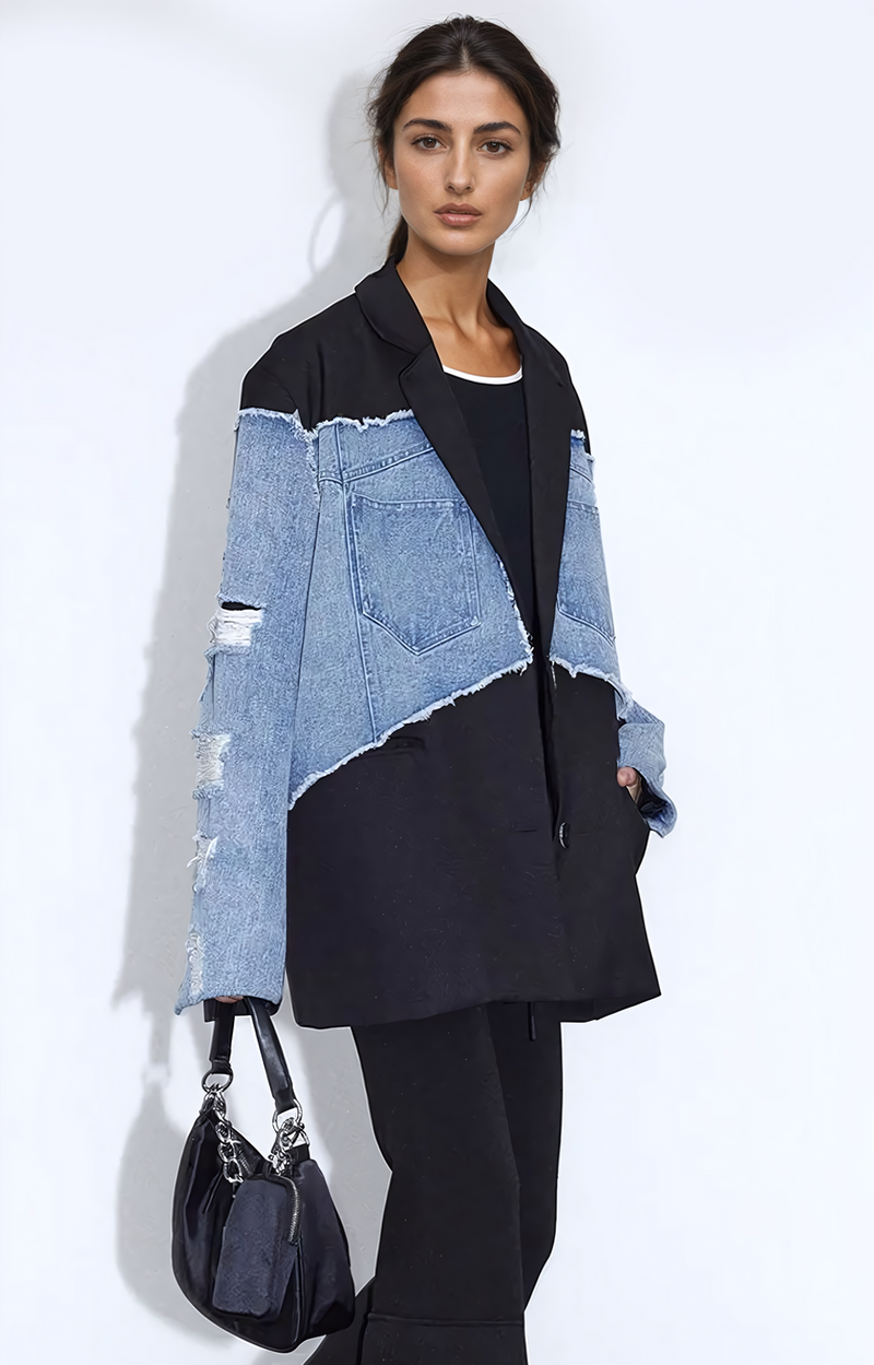 Beautifully Finished Coat in a Timeless Design