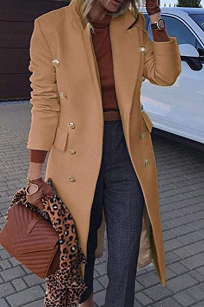 Effortlessly Elegant Coat with a Timeless Design