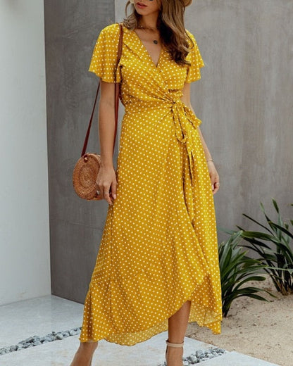 Gracefully Styled Dress for Any Occasion
