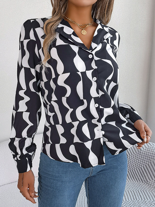 Classic Vintage Blouse with a Flattering Fit