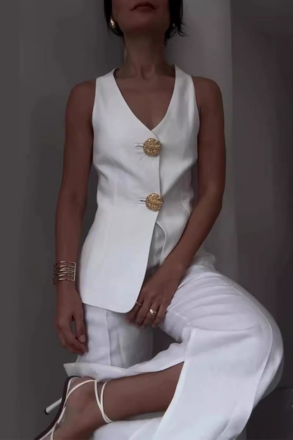 Sophisticated Garment with a Clean Classic Look