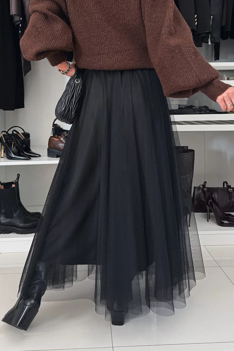 Beautifully Finished Garment in a Timeless Design