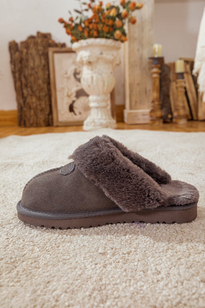 Sophisticated Garment with a Clean Classic Look