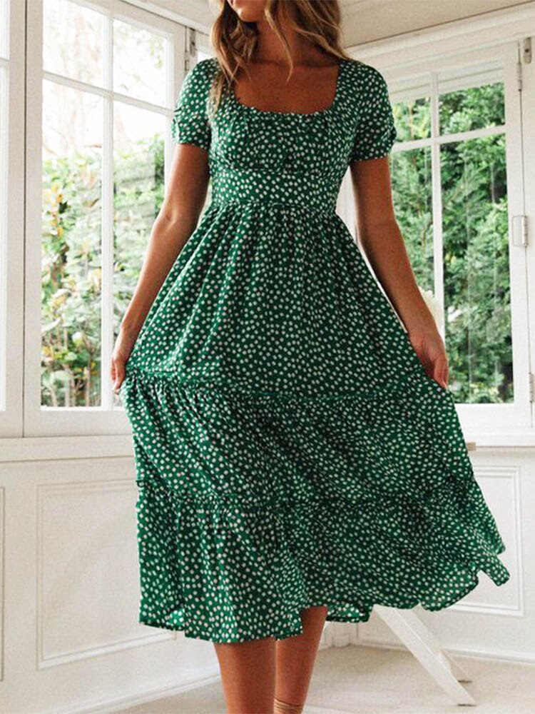 Classic Vintage Dress with a Flattering Fit