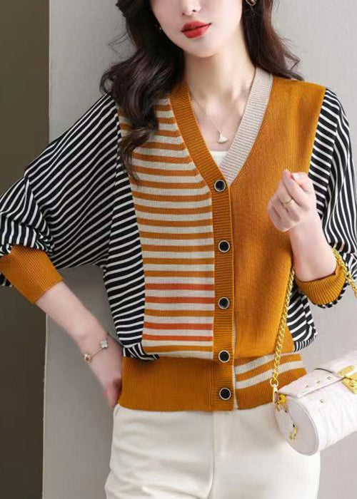 Beautifully Finished Cardigan in a Timeless Design