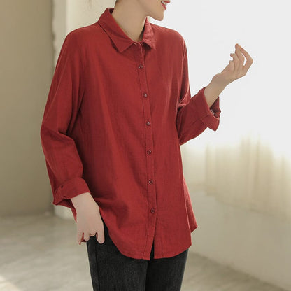 Well Tailored Blouse with a Graceful Silhouette