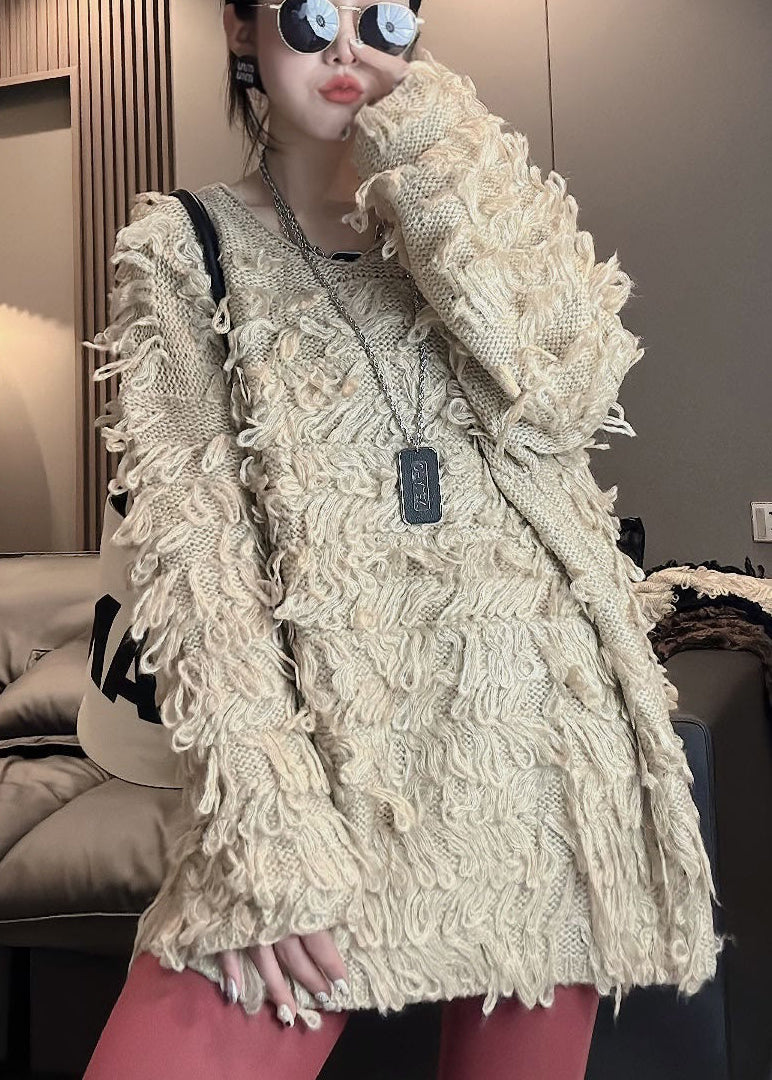 Classic Vintage Sweater with a Flattering Fit